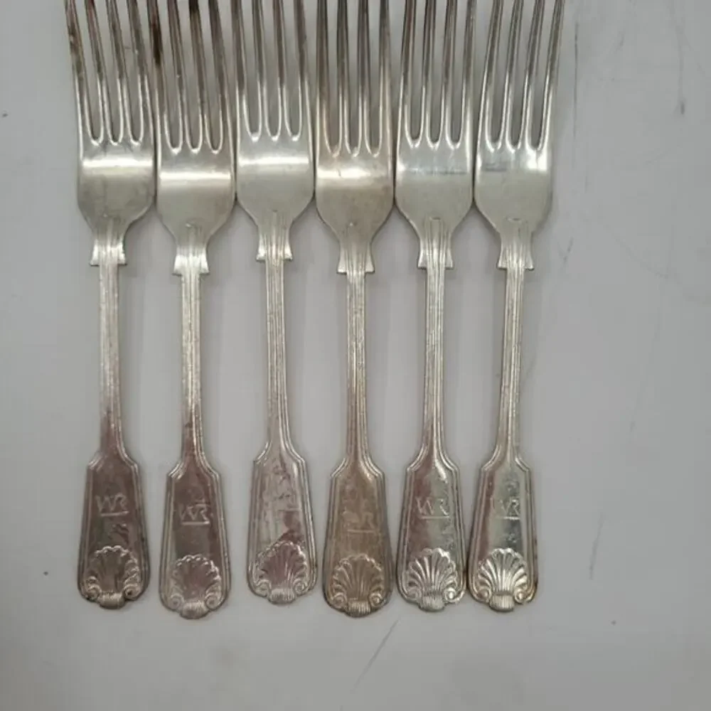 Sheffield England Antique Silver Plate Fiddle Thread and Shell 6 Dinner Fork 2-2